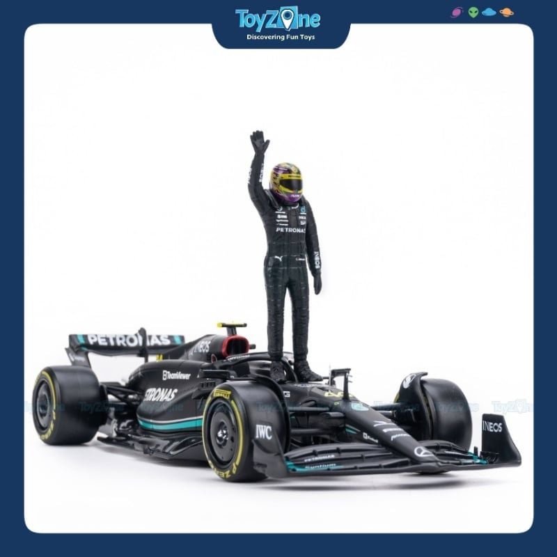 Mô hình xe F1 Mercedes-AMG F1 W14 E Perfomance W/ Driver 1:24 BBURAGO