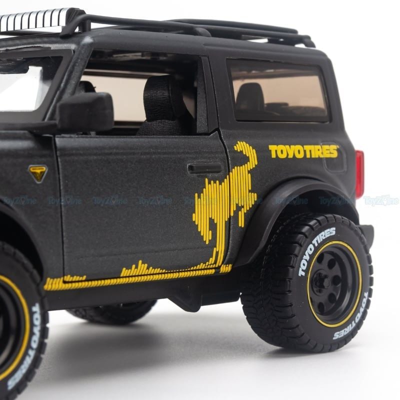 Mô hình xe Ford Bronco Badlands 2021 Off Road 1:24 Maisto 32541 - Matte Black