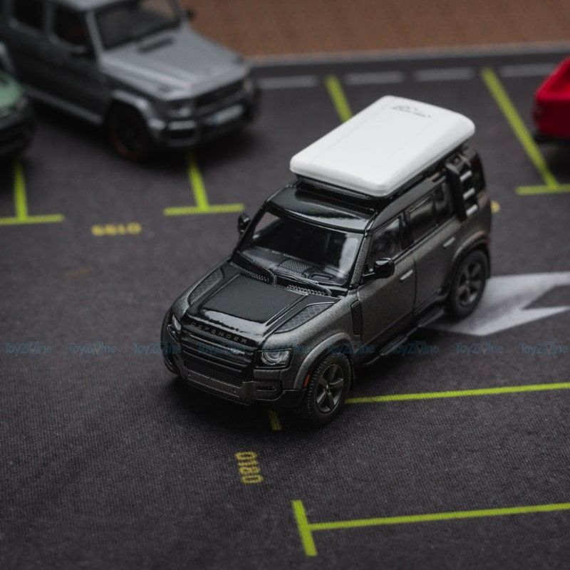 Mô hình xe Land Rover Defender 110 2023 Carpathian Edition 1:64 Almost Real
