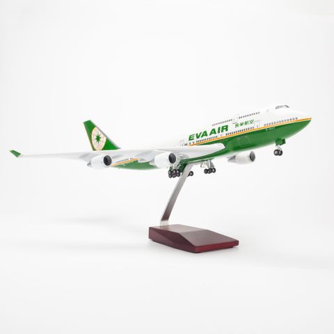 Mô hình máy bay Eva Air Boeing B747 47cm lắp ráp có đèn Everfly