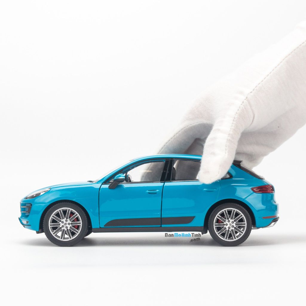 Mô hình xe Porsche Macan Turbo 1:24 Welly Baby Blue (9)