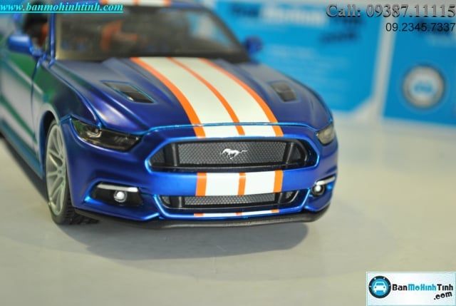 Mô hình xe Ford Mustang GT 2015 1:24 Maisto