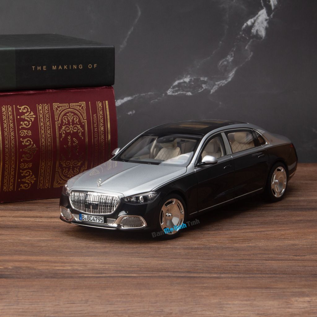 Mô hình xe Mercedes Maybach S680 W223 2021 1:18 Norev