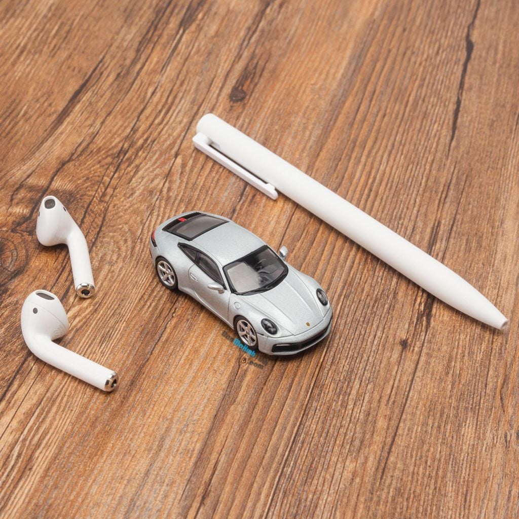 Mô hình xe Porsche 911 Carrera S 1:64 MiniGT