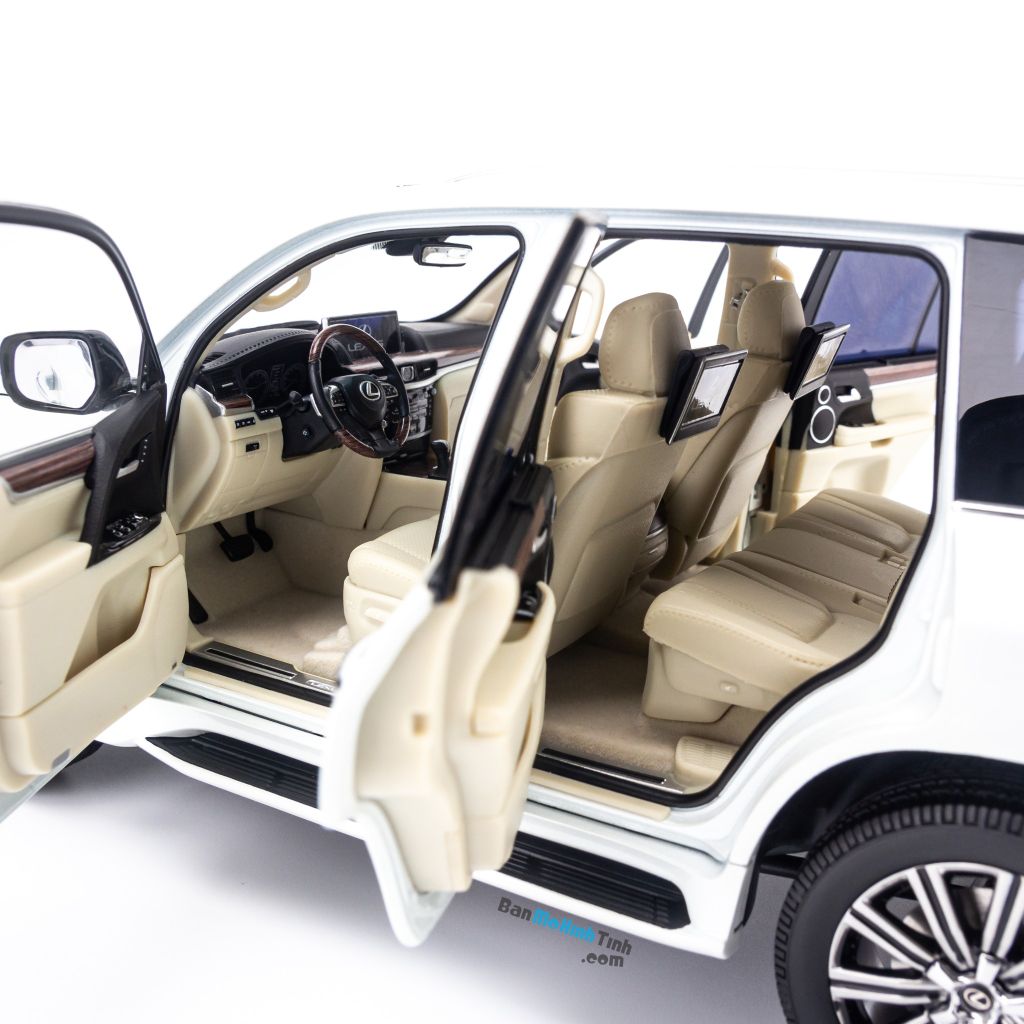 Mô hình xe suv Lexus LX570 1:18 Kyosho White (6)