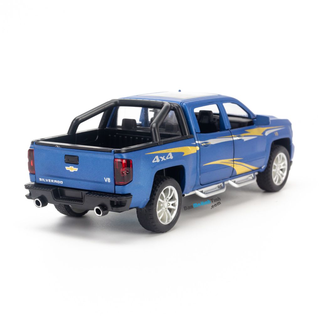 Mô hình xe Chervolet Silverado 1:32 Blue (2)