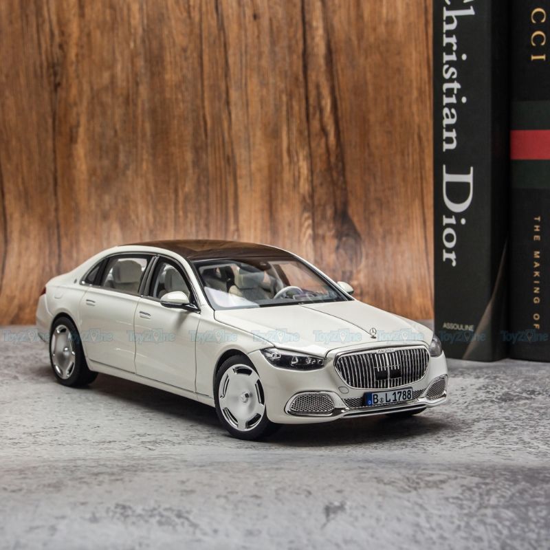 Mô hình xe Mercedes Maybach S680 W223 2021 1:18 Norev