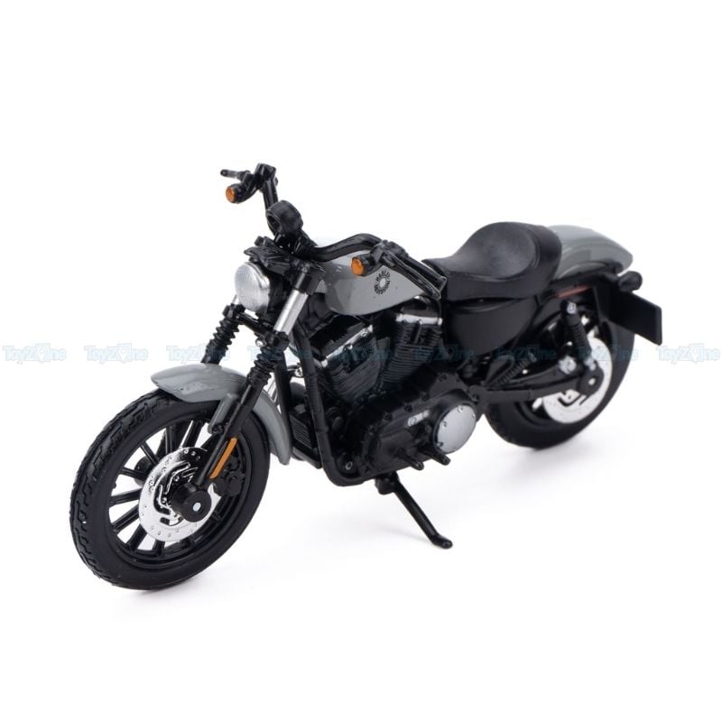 Mô hình xe mô tô Harley-Davidson Sportster Iron 883 2022 1:18 MAISTO