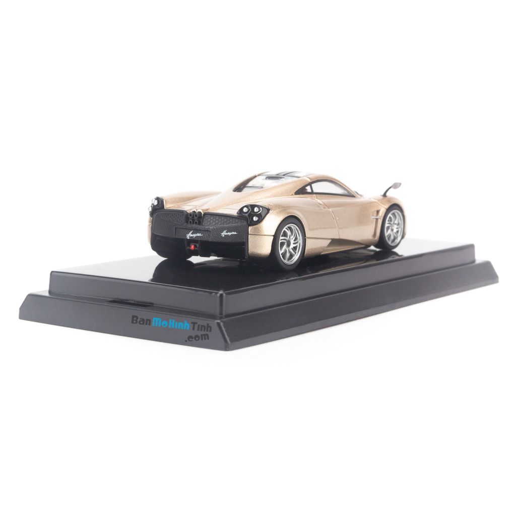 Mô hình siêu xe Pagani Huayra 1:64 Dealer Gold (3)