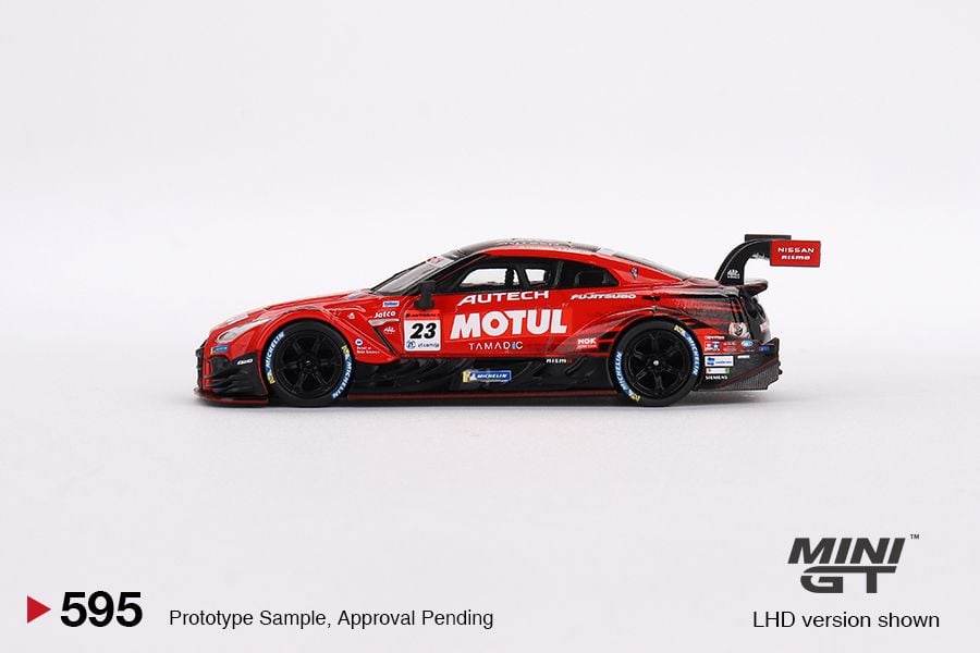 Mô hình xe Nissan GTR Nismo GT500 #23 “MOTUL AUTECH GT-R