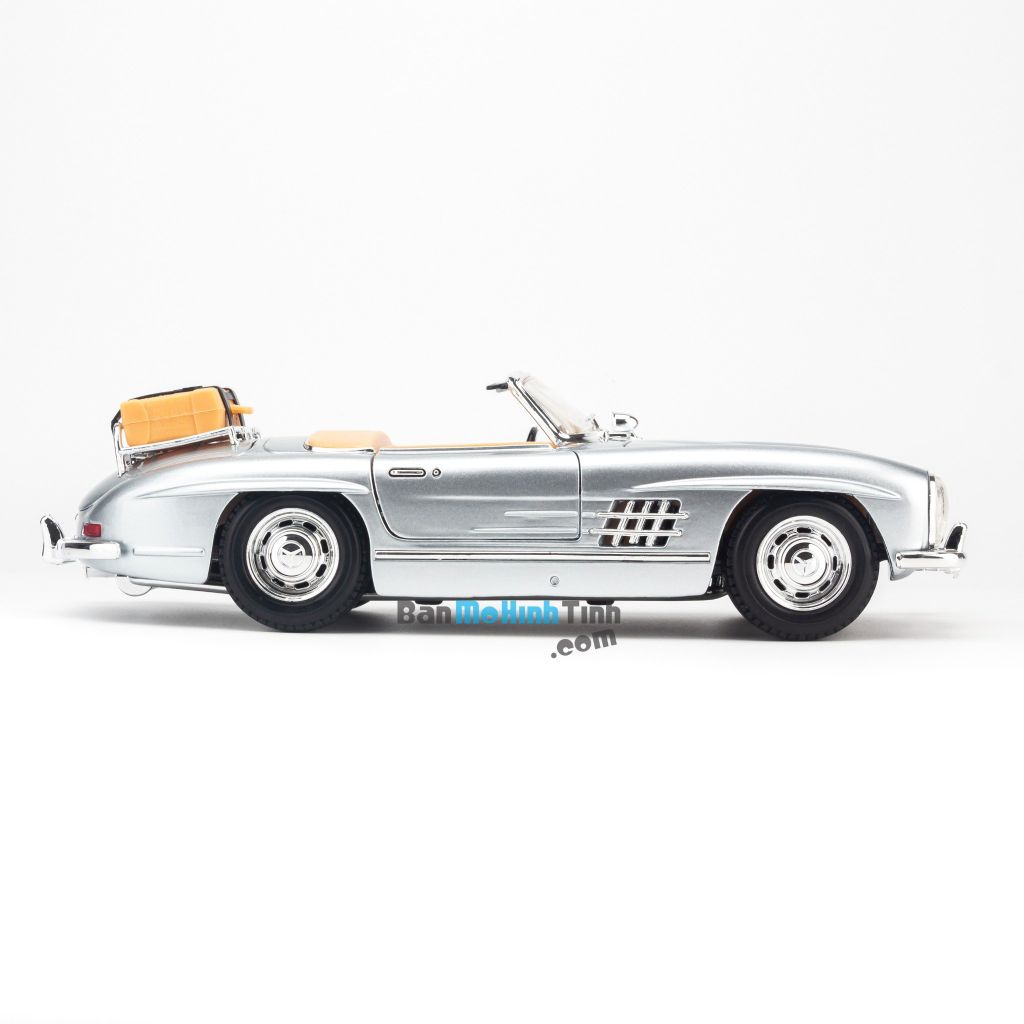 Mô hình xe Mercedes-Benz 300SL Touring 1:18 Bburago Silver (3)