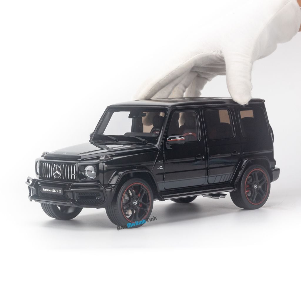 Mô hình xe Mercedes Benz G63 2019 1:18 Almost Real