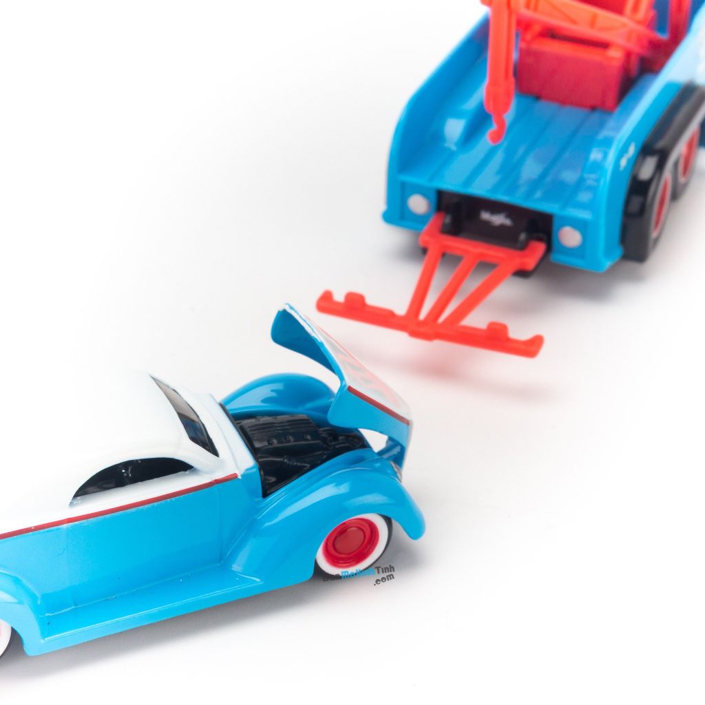 Mô hình xe Mack B-61 1953 + Ford 1937 1:64 Maisto