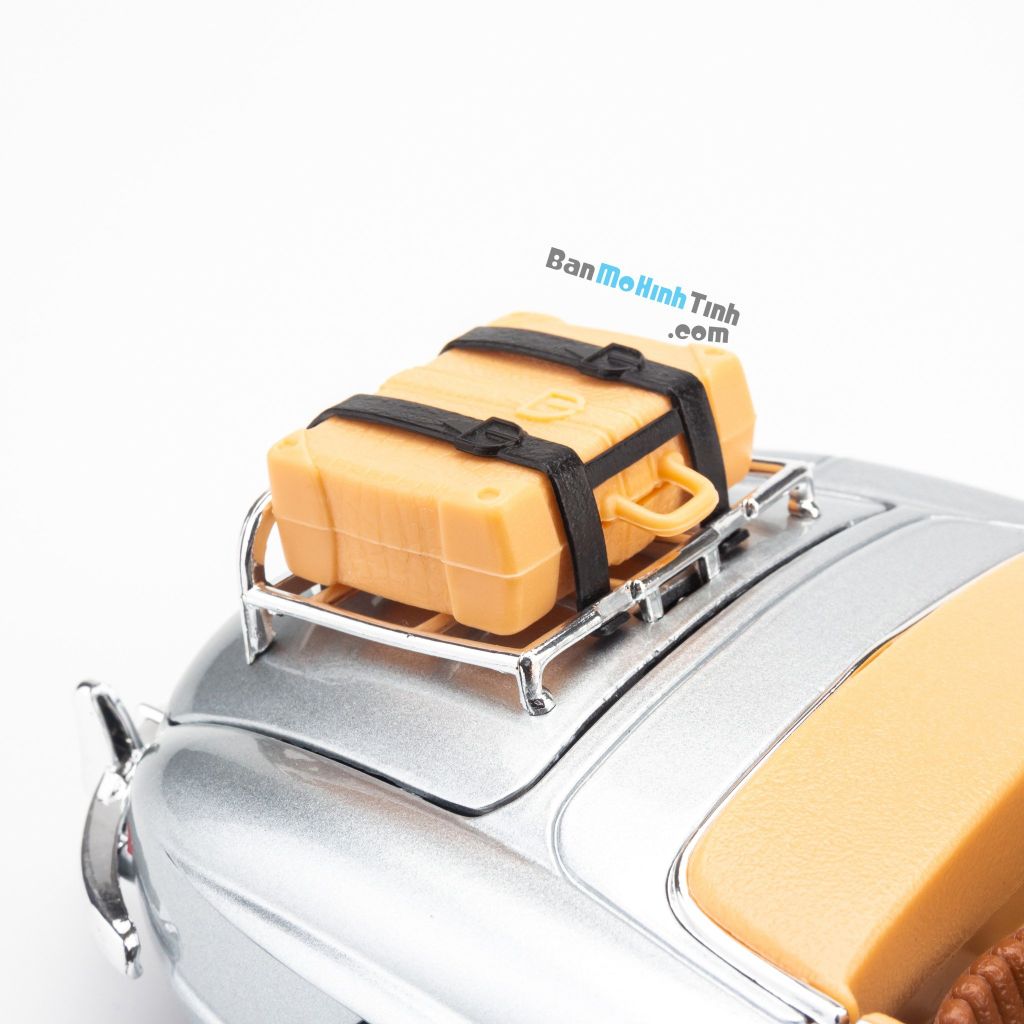 Mô hình xe Mercedes-Benz 300SL Touring 1:18 Bburago Silver (6)
