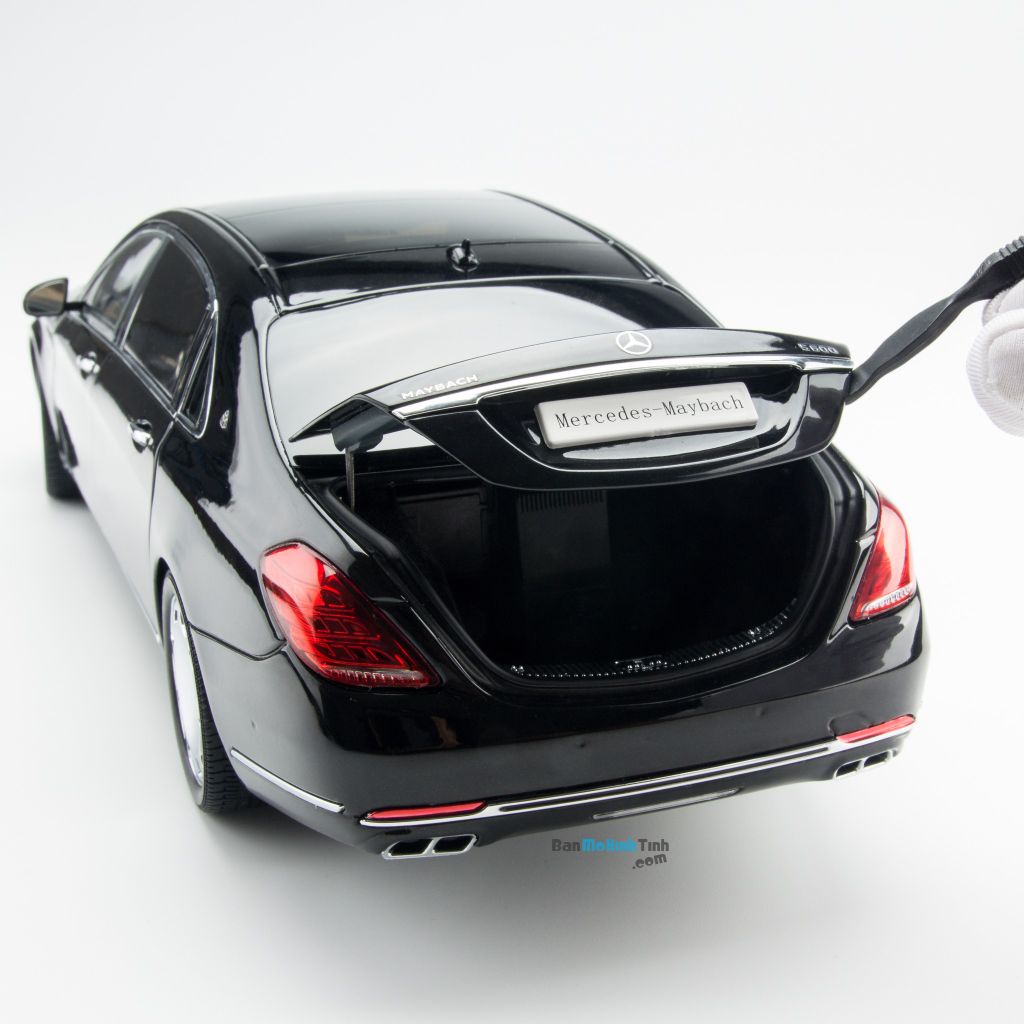 Mô hình xe Mercedes-Maybach S600 Black 1:18 Almost Real (12)