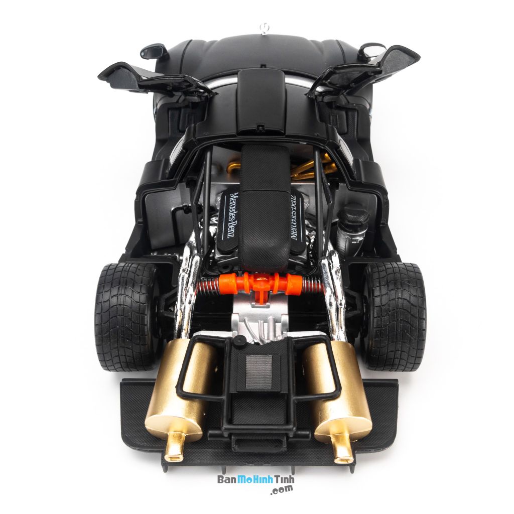 Mô hình xe đua Mercedes-Benz CLK-GTR Street Version 1:18 Maisto Matte Black (6)