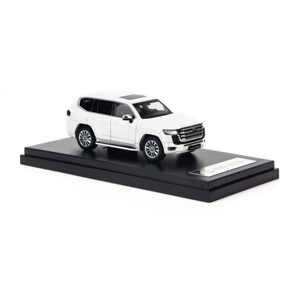 Mô hình xe Toyota Land Cruiser LC300 ZX 1:64 LCD