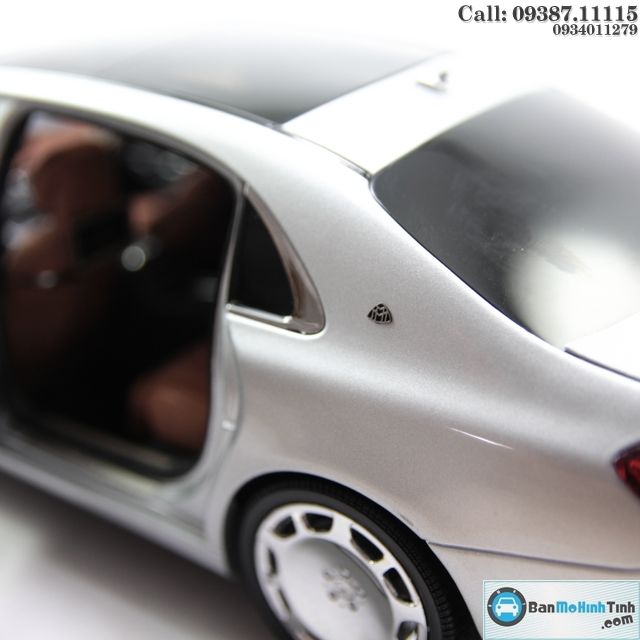 Mô hình xe Mercedes-Maybach S600 Silver 1:18 Almost Real (16)
