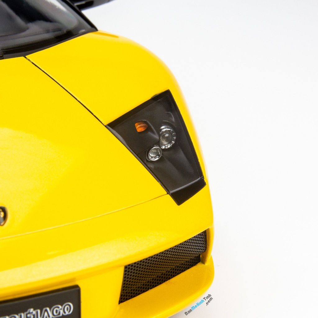 Mô hình siêu xe Lamborghini Murcielago Roadster Yellow 1:12 Autoart tốt nhất việt nam (13)