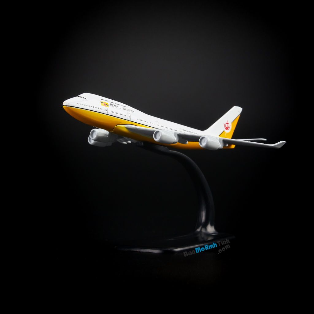 Mô hình máy bay tĩnh Royal Brunei Airlines Boeing B747 16cm Everfly giá rẻ (8)