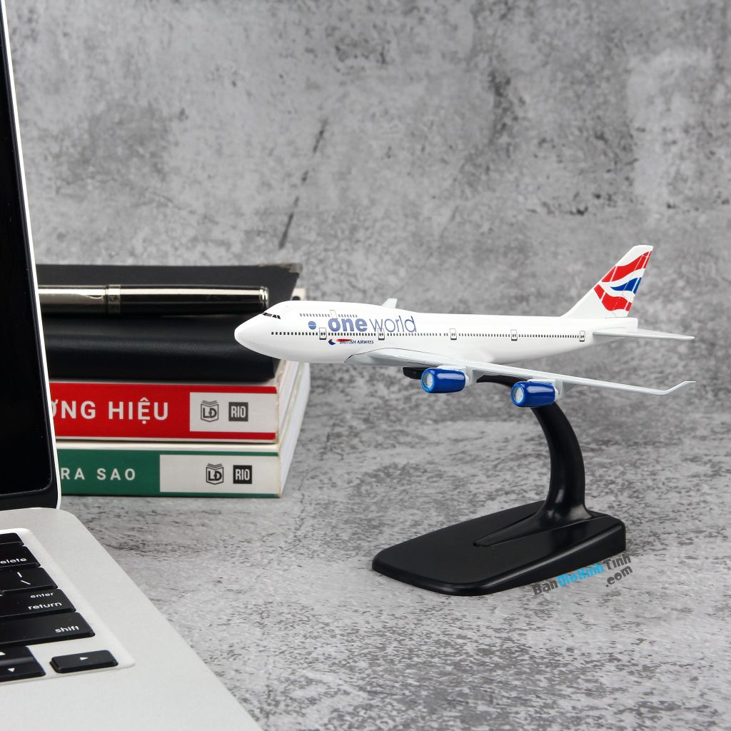 Mô hình máy bay tĩnh One World British Airways Boeing B747 16cm Everfly giá rẻ (10)