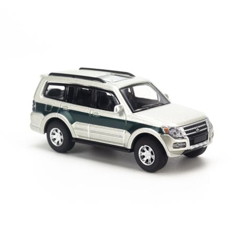 Mô hình xe Mitsubishi Pajero Gen 4 1:64 Xcartoys