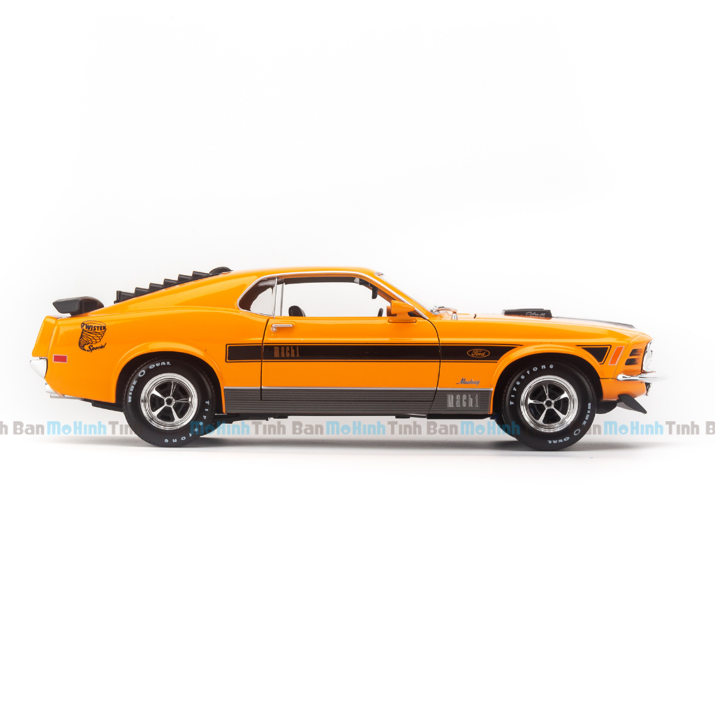 Mô hình xe Ford Mustang Mach 1 1970 1:18 Maisto