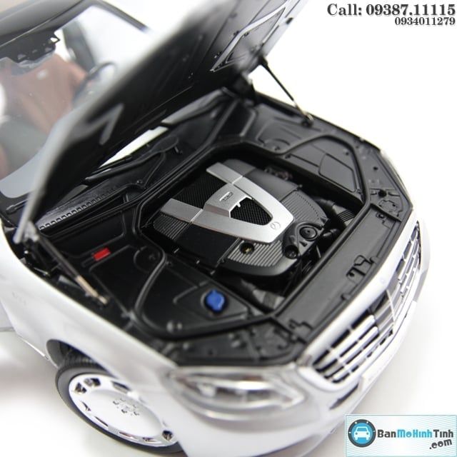 Mô hình xe Mercedes-Maybach S600 Silver 1:18 Almost Real (9)