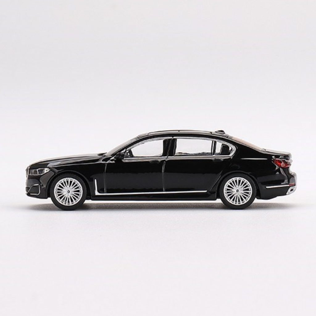 Mô hình xe BMW 750Li xDrive 1:64 MiniGT