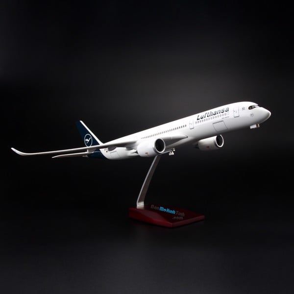 Mô hình máy bay Lufthansa 47cm lắp ráp có đèn Everfly