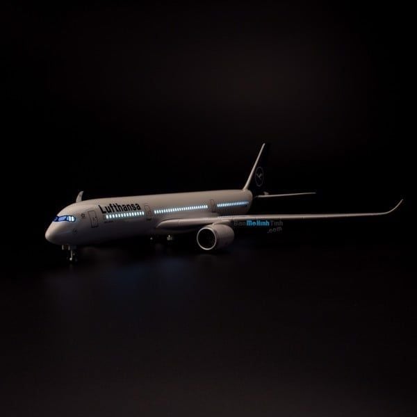 Mô hình máy bay Lufthansa 47cm lắp ráp có đèn Everfly