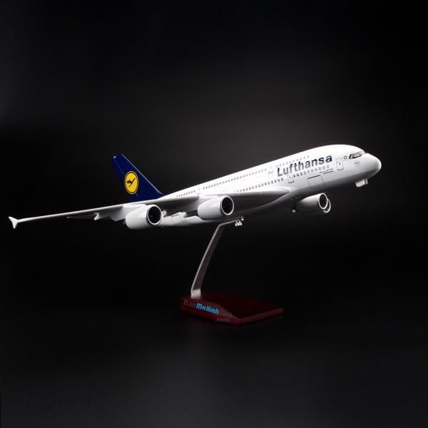Mô hình máy bay Lufthansa 47cm lắp ráp có đèn Everfly