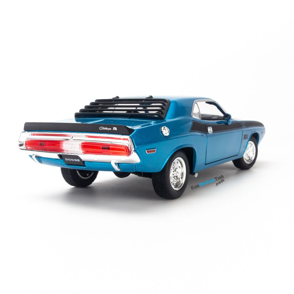 Mô hình xe Dodge Challenger 1970 T/A 1:24 Welly Blue (2)