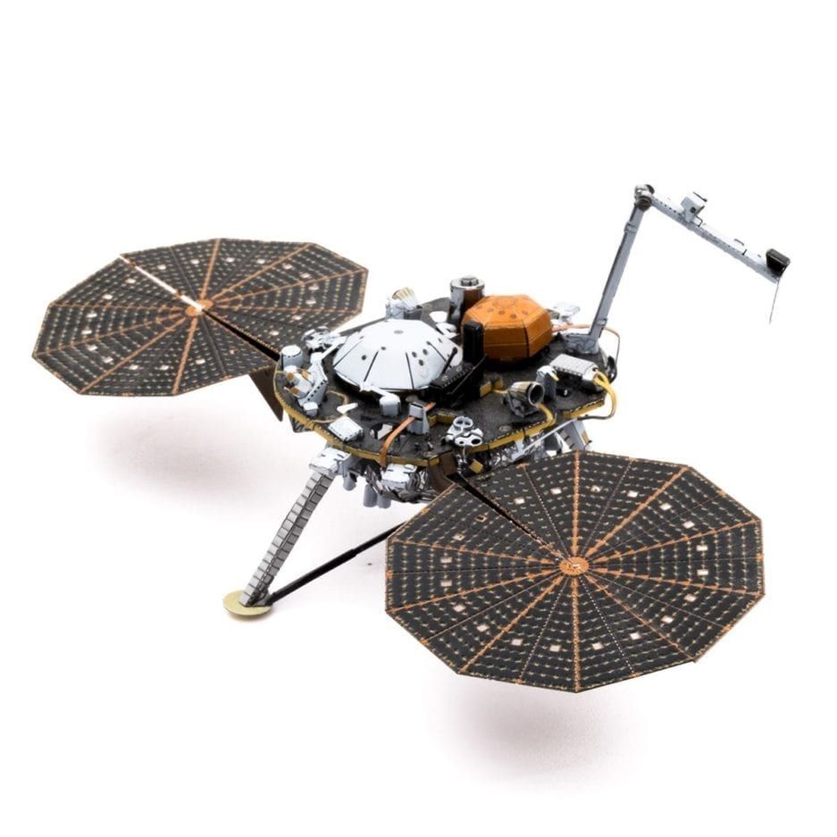 Mô hình kim loại lắp ráp 3D Insight Mars Lander (Trạm Robot Do Thám Sao Hỏa) (Orange, Black, Silver) – Metal Head MP922
