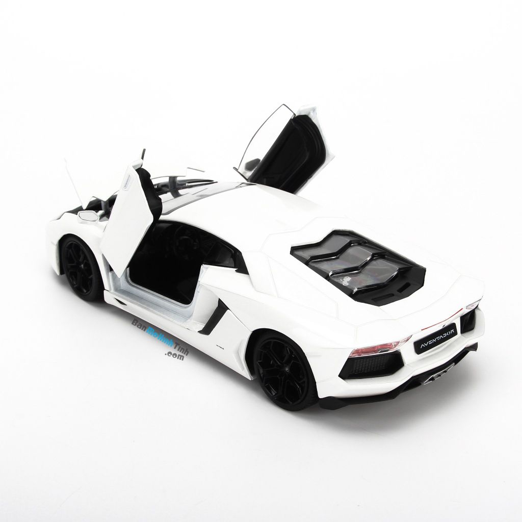 Mô hình xe Lamborghini Aventador LP700-4 White 1:24 Welly (17)