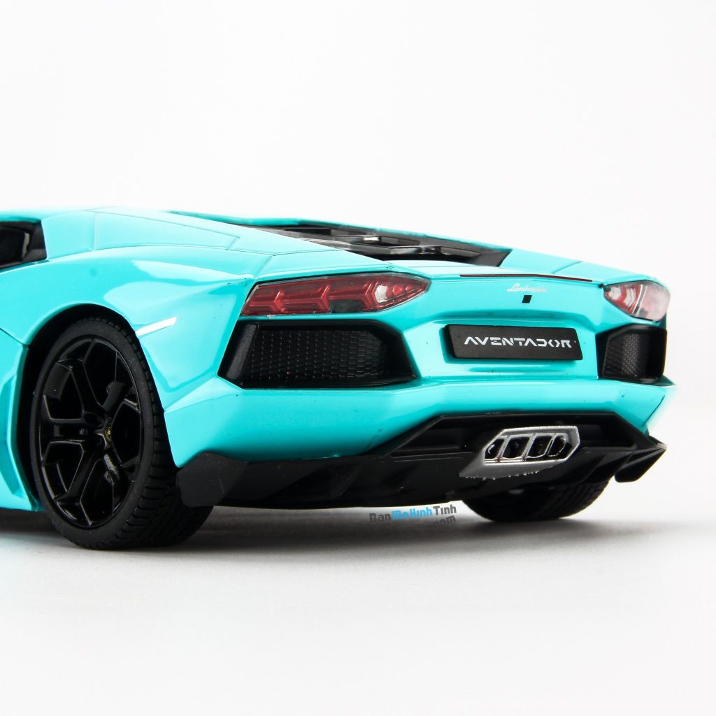Mô hình xe Lamborghini Aventador LP700-4 1:24 Welly