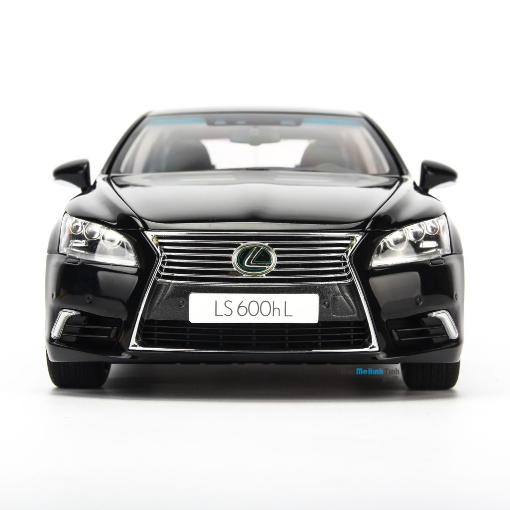 Mô hình xe Lexus LS600hL Black 1:18 AUTOart (14)