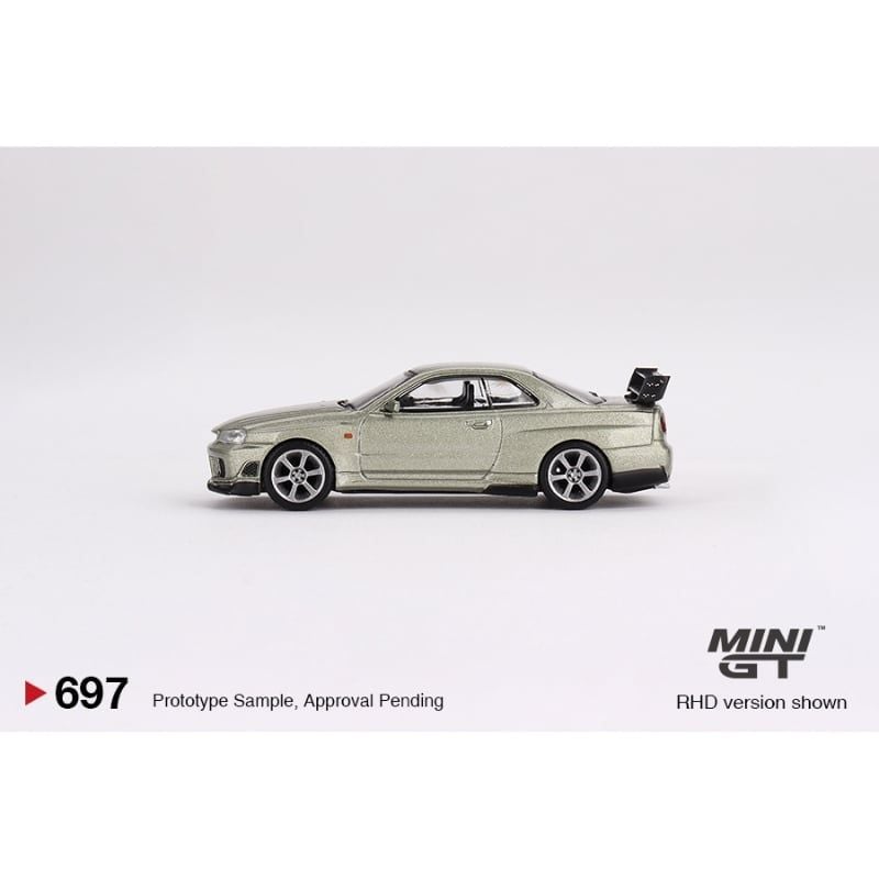 Mô hình xe Nissan Skyline GTR Tommykaira R-z 1:64 MiniGT