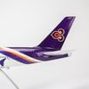 Mô hình máy bay Thai Airways 47cm lắp ráp có đèn Everfly