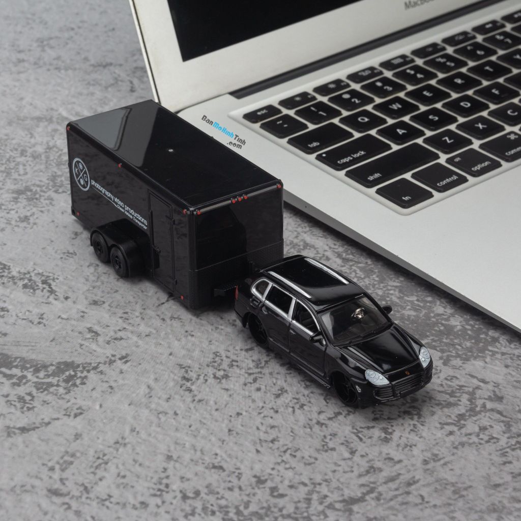 Mô hình xe Porsche Cayenne Trailer Set 1:64 Maisto - 20-15946+20-15008