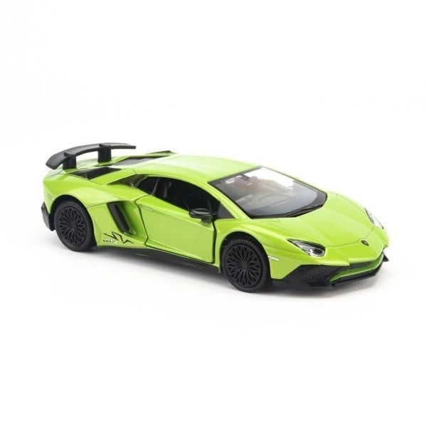 Mô hình xe Lamborghini Aventador LP750-4 SV 1:36 UNI