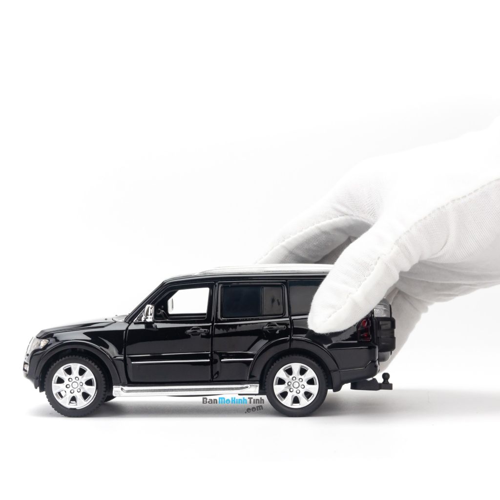 Mô hình xe Mitsubishi Pajero V97 1:32 Jackiekim Black (7)