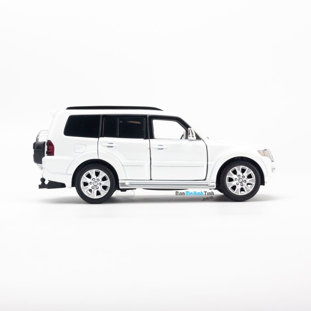 Mô hình xe Mitsubishi Pajero V97 1:32 Jackiekim White (2)
