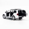 Mô hình xe Mitsubishi Pajero V97 1:32 Jackiekim White (6)