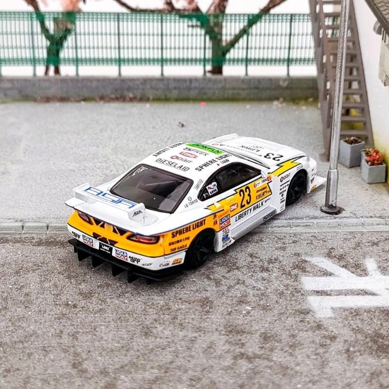 Mô hình xe Nissan LB-Super Silhouette S15 Silvia 1:64 MiniGT