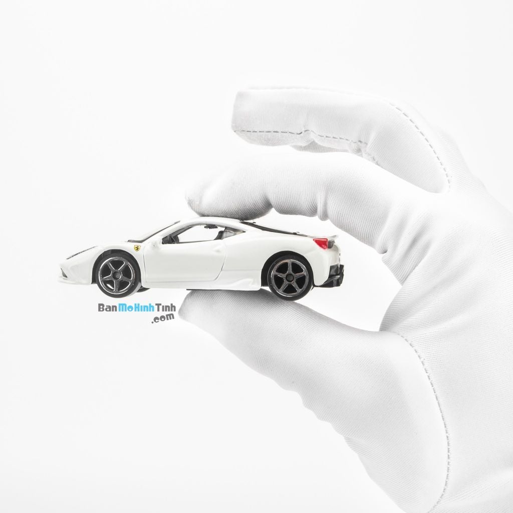 Mô hình siêu xe Ferrari 458 Speciale 1:64 Bburago White giá rẻ (5)