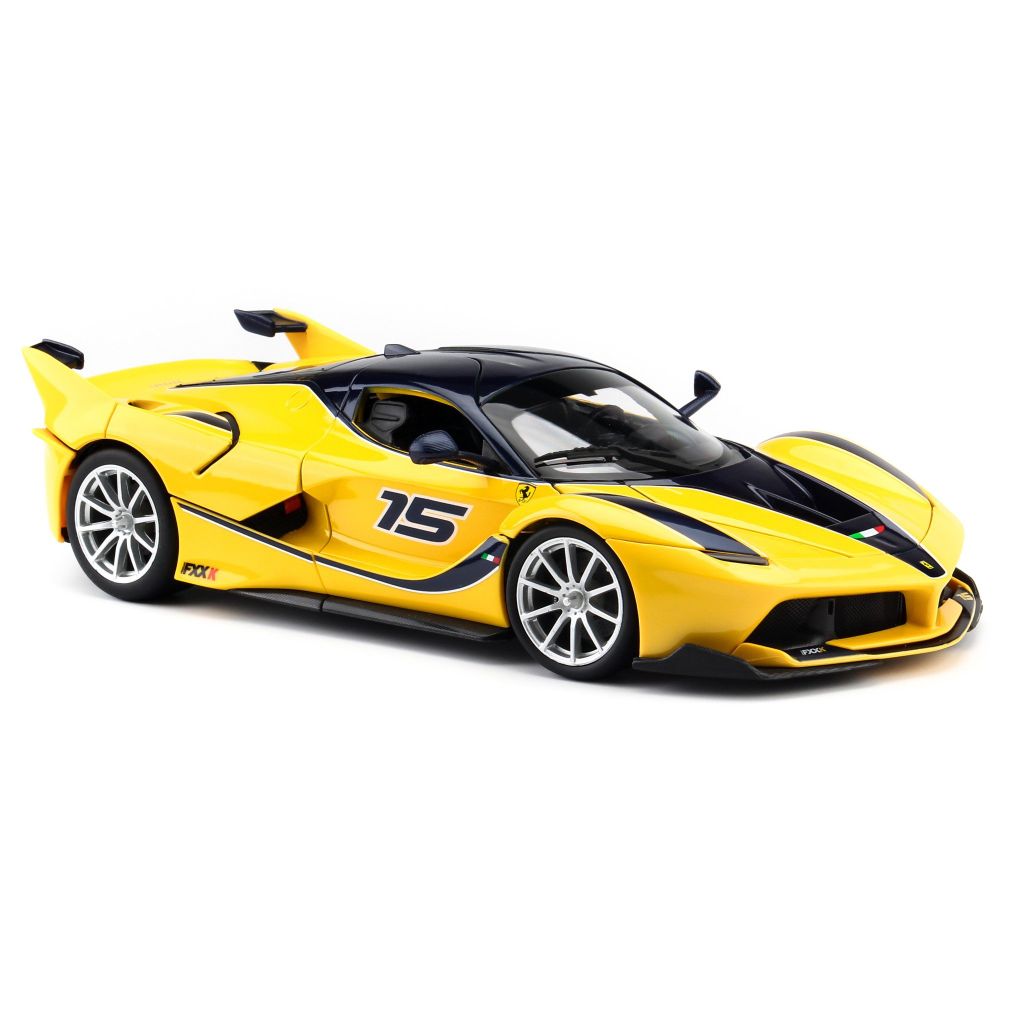 Mô hình xe Ferrari FXX K No.15 Yellow 1:18 Bburago