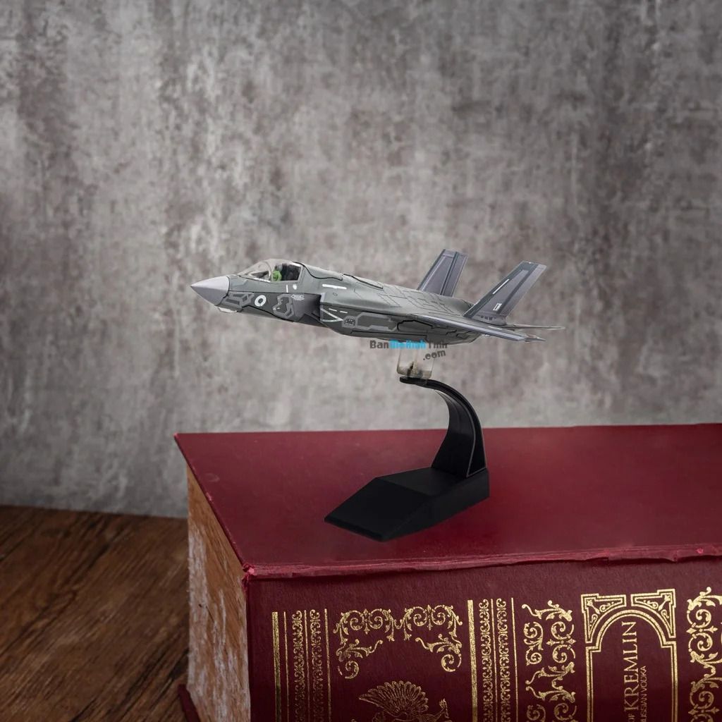 Mô hình máy bay chiến đấu F-35 Lightning II 2017 Lockheed Martin USA 1:72 NSModel