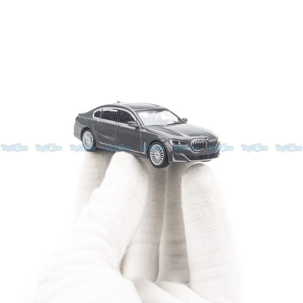 Mô hình xe BMW 750Li xDrive 1:64 MiniGT