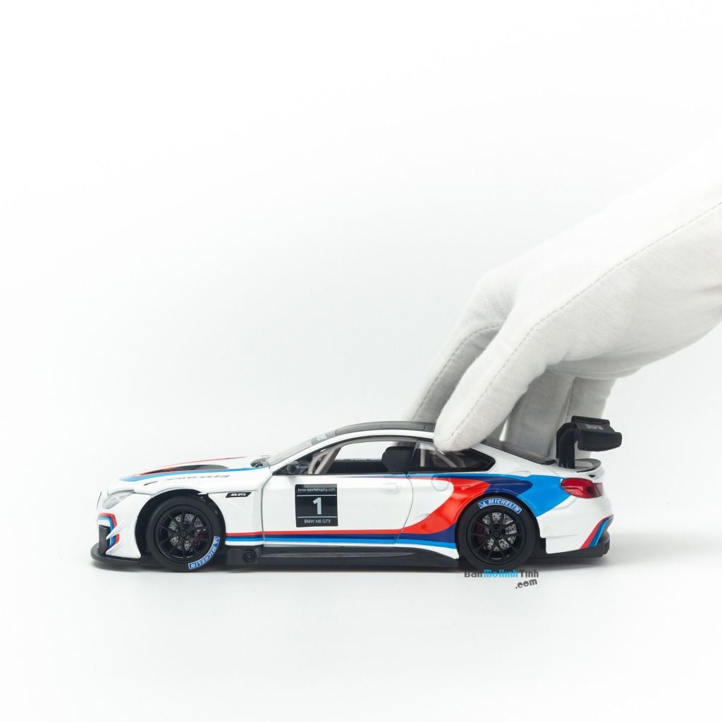 Mô hình xe BMW M6 GT3 1:24 Caipo